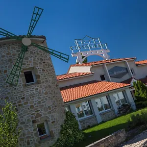 Logis Le Moulin Des Gardelles Riom