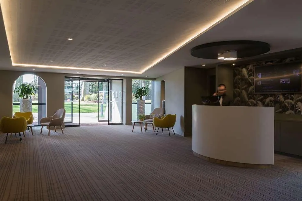 Domaine La Charpiniere, The Originals Collection Hotel Saint-Galmier