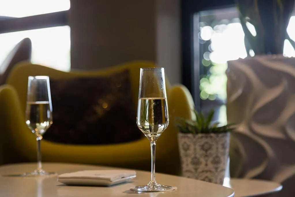 Domaine La Charpiniere, The Originals Collection Hotel Saint-Galmier