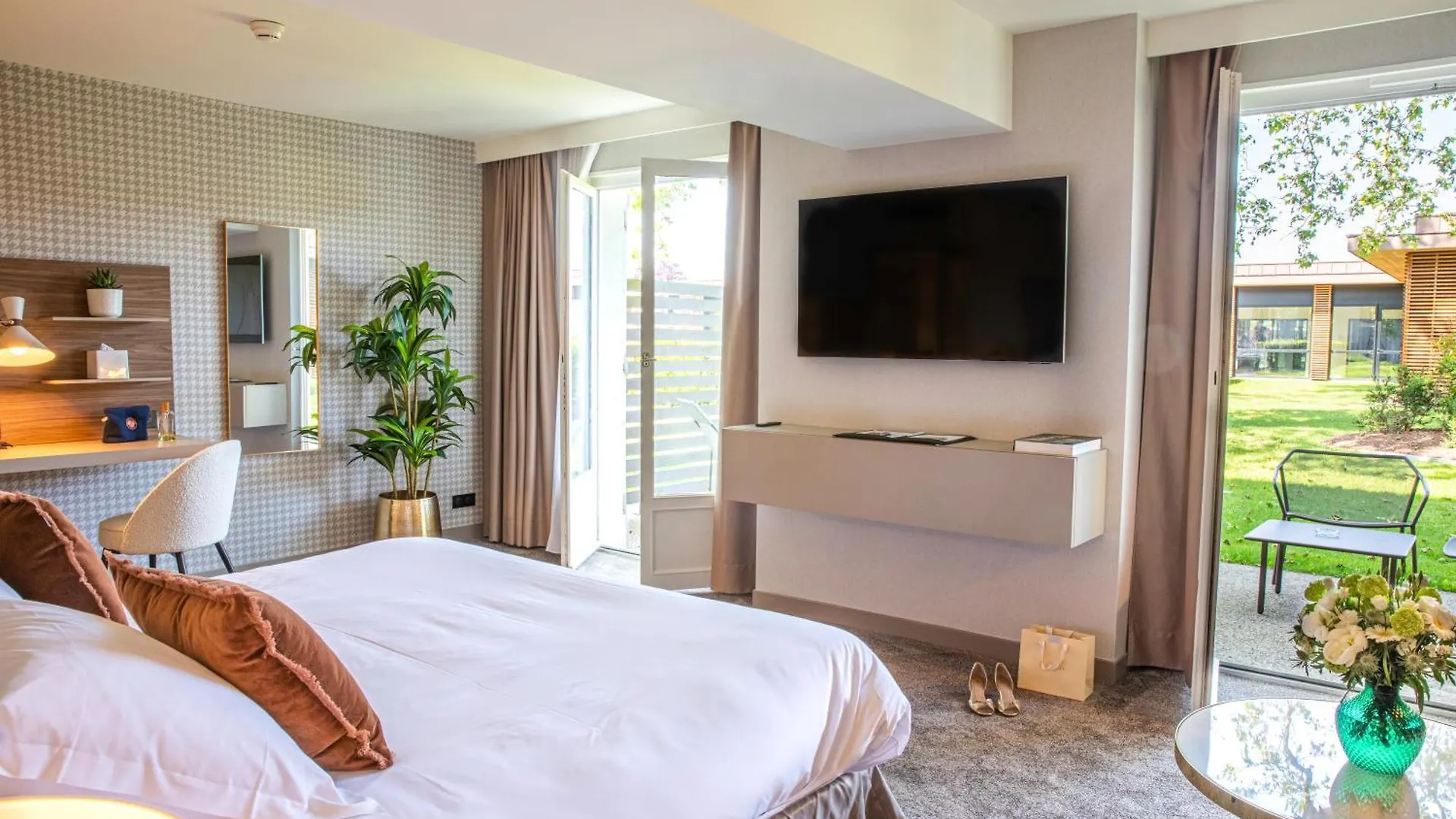 Domaine La Charpiniere, The Originals Collection Hotel Saint-Galmier