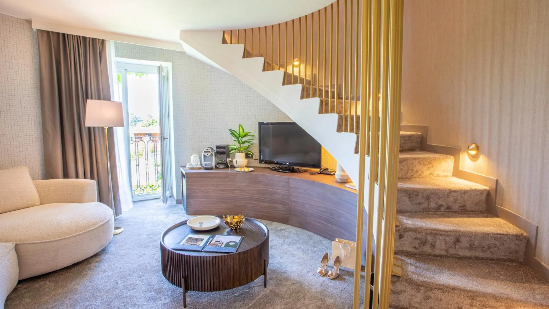 Domaine La Charpiniere, The Originals Collection Hotel Saint-Galmier 4*,  France